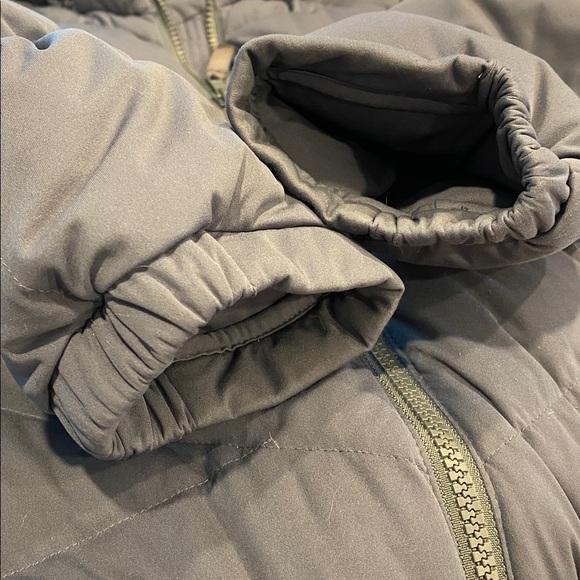 L.L. Bean Down Puffy Coat WITH FLAWS Gray Item 505262 Winter Jacket Snow Medium - Picture 16 of 16